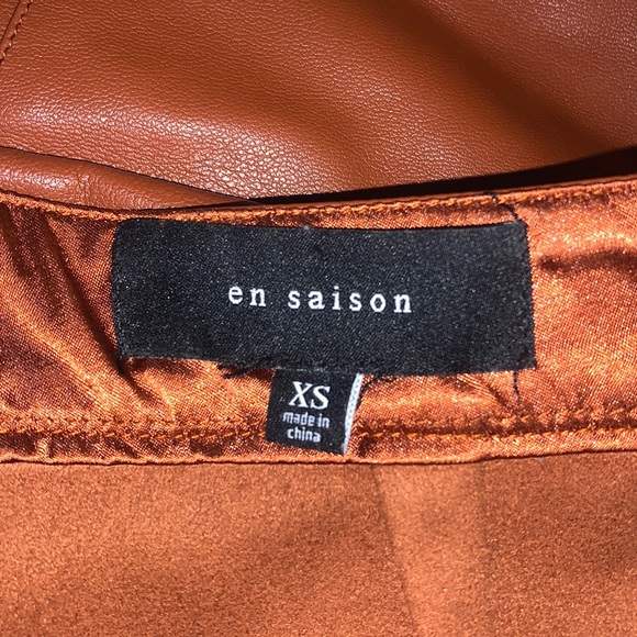 En Saison Skirt - Picture 4 of 4